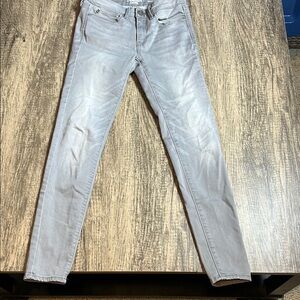 Levi's Gray Skinny Jeans Modern Style